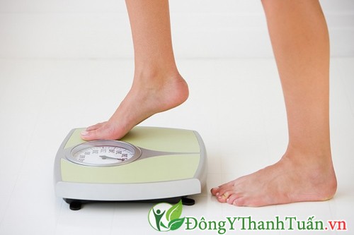 Giữ cân nặng vừa phải để phòng ngừa bị đau gót chân