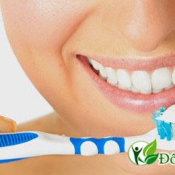 Chảy máu chân răng khi đánh răng là như thế nào?