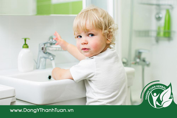 Lưu ý hướng dẫn trẻ em rửa tay bằng xà phòng diệt khuẩn để phòng tránh virus Corona cũng như nhiều loại bệnh truyền nhiễm khác