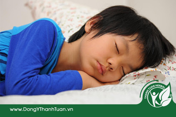 Duy trì giấc ngủ ổn định là nguyên tác cơ bản trong việc chăm sóc sức khỏe trẻ em