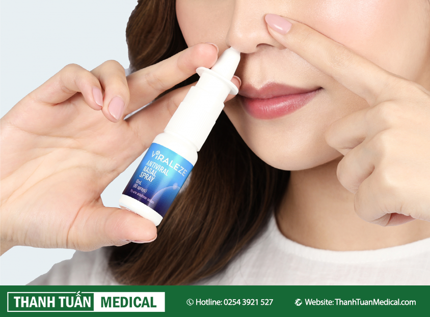 Xịt mũi kháng virus Viraleze giúp giữ nước trong các mô mũi và bảo vệ mô mũi