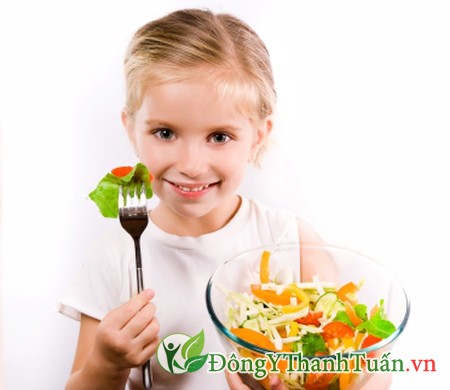 Chế độ dinh dưỡng hợp lý là cách điều trị rối loạn tiêu hóa ở trẻ em
