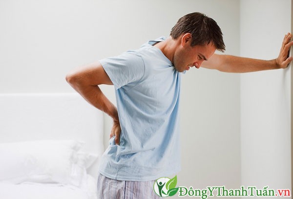 Khi triệu chứng đau ngang thắt lưng kéo dài cần đến bệnh viện kiểm tra