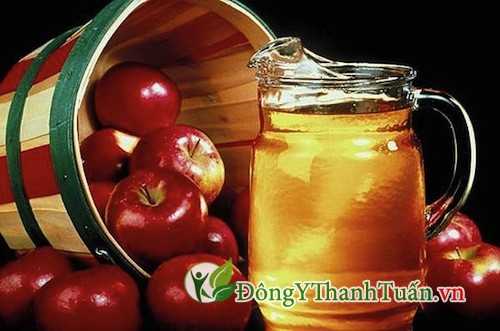 mật ong và táo là cách chữa hôi miệng hiệu quả