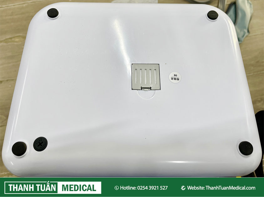 Mặt sau máy nén khà Mặt sau máy nén khÃ