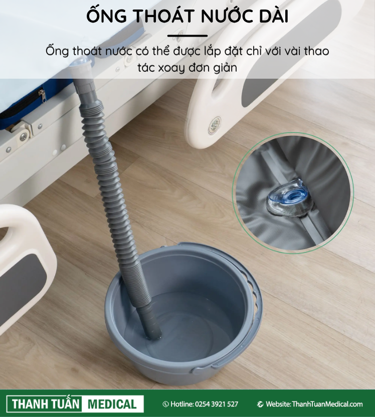 Sau khi tắm, chỉ cần xả nước vào xô chứa đảm bảo sạch sẽ