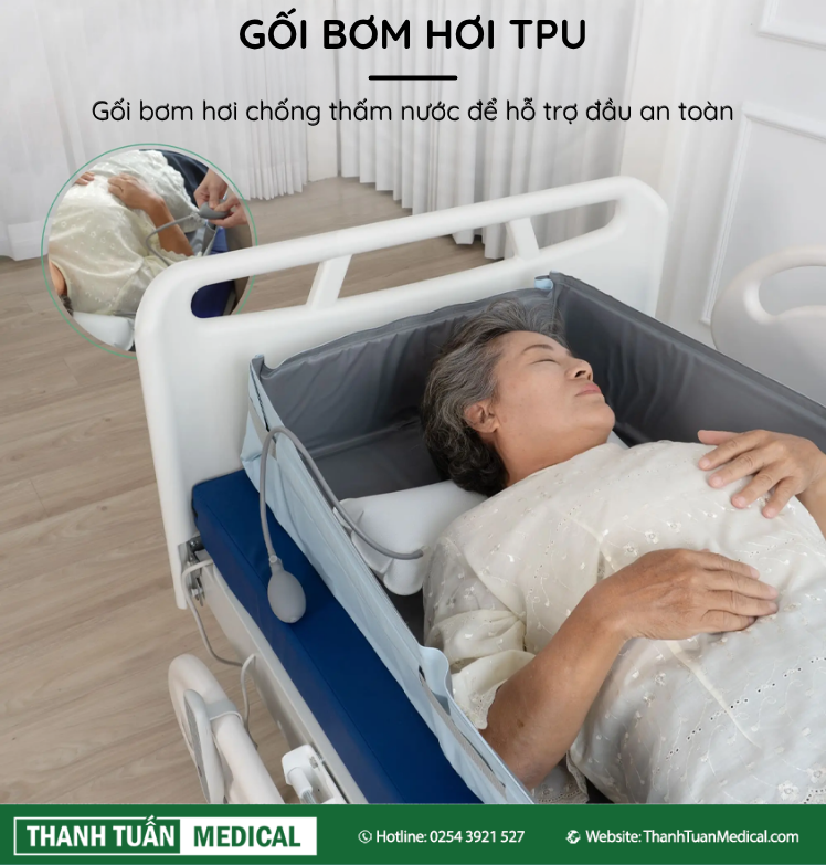 Gối bơm hơi giảm nguy cơ người cao tuổi bị sặc nước khi tắm