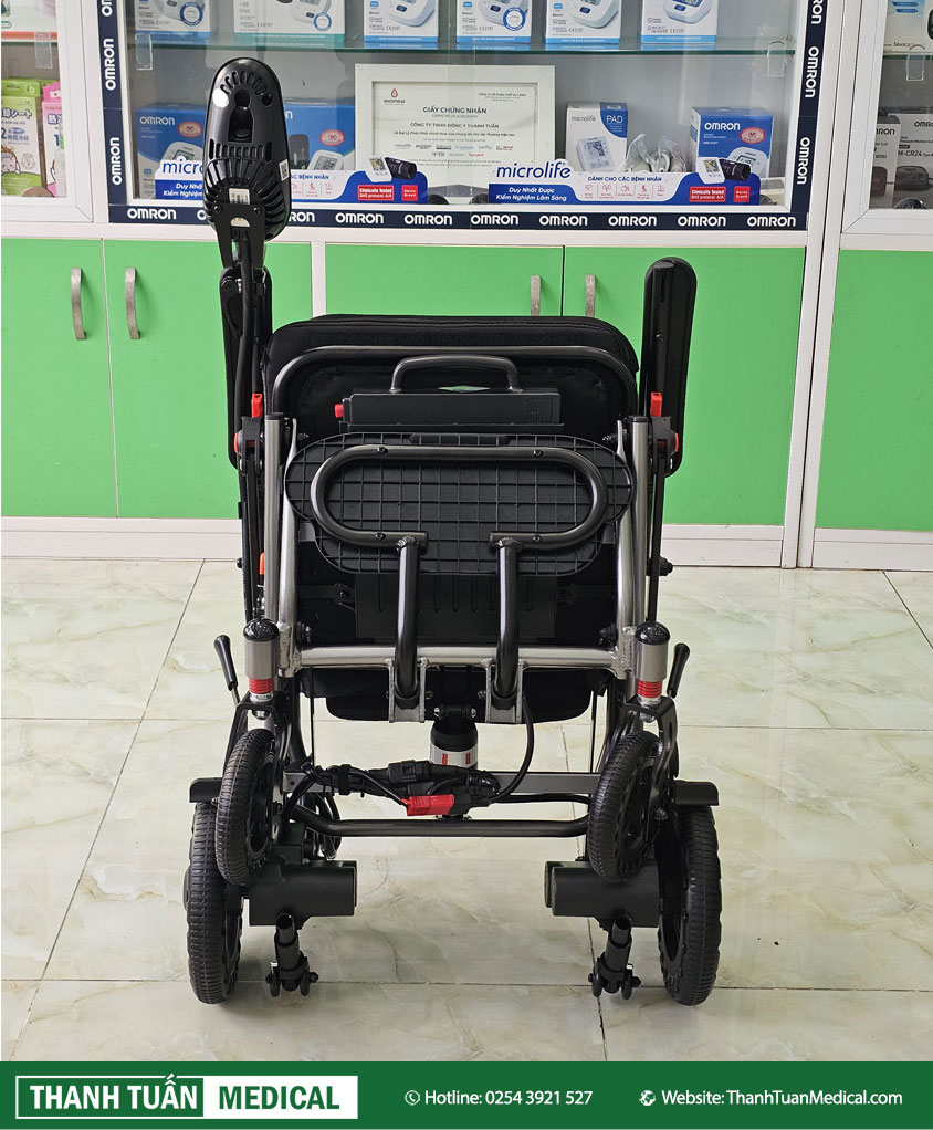 Có thể gấp lại, dễ dàng bỏ vào cốp ô tô