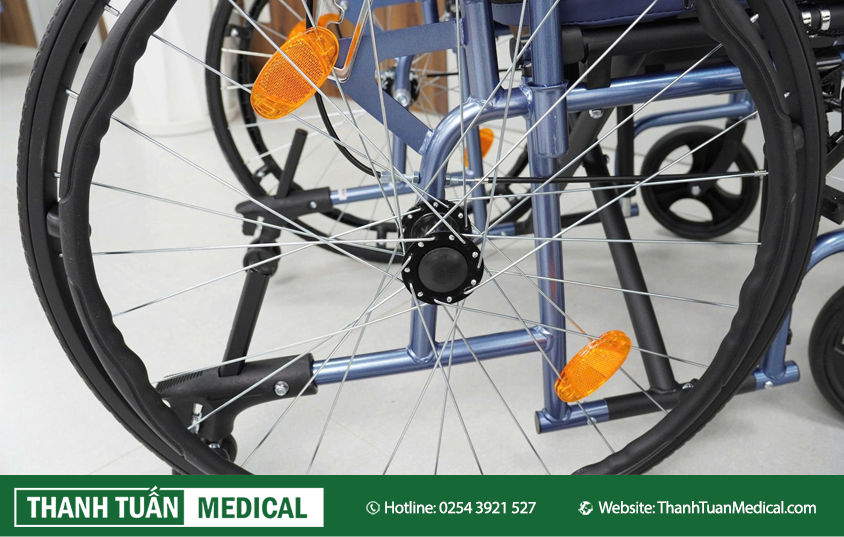 Bánh sau đặc 24 inch vành căm nan hoa