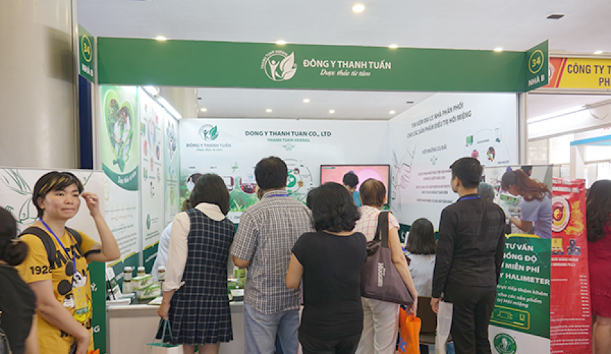 Đông y Thanh Tuấn trong ngày khai mạc triển lãm Quốc tế y dược 2018