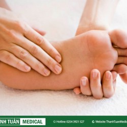Bị đau dưới lòng bàn chân và hướng dẫn phương pháp giảm đau dưới lòng bàn chân hiệu quả