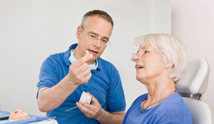 Chăm sóc sức khỏe răng miệng ở người cao tuổi
