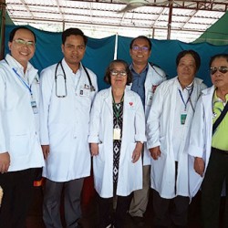 Cùng đoàn Bác sĩ Tâm Việt  khám bệnh và tặng quà Huyện Ba Rai, Tỉnh Kampong Thom, Campuchia