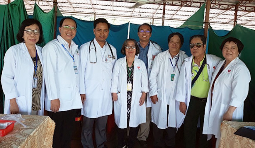 Cùng đoàn Bác sĩ Tâm Việt  khám bệnh và tặng quà Huyện Ba Rai, Tỉnh Kampong Thom, Campuchia