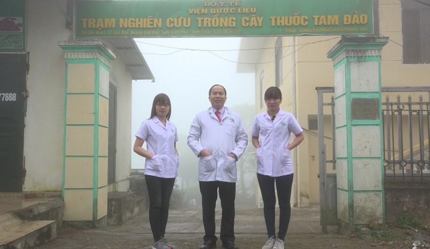 Đông y Thanh Tuấn tham quan Trạm Nghiên cứu trồng cây thuốc Tam Đảo