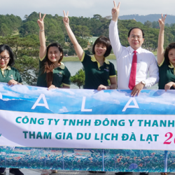 Đông Y Thanh Tuấn tổ chức thành công chuyến du lịch gắn kết CBNV tại thành phố ngàn hoa