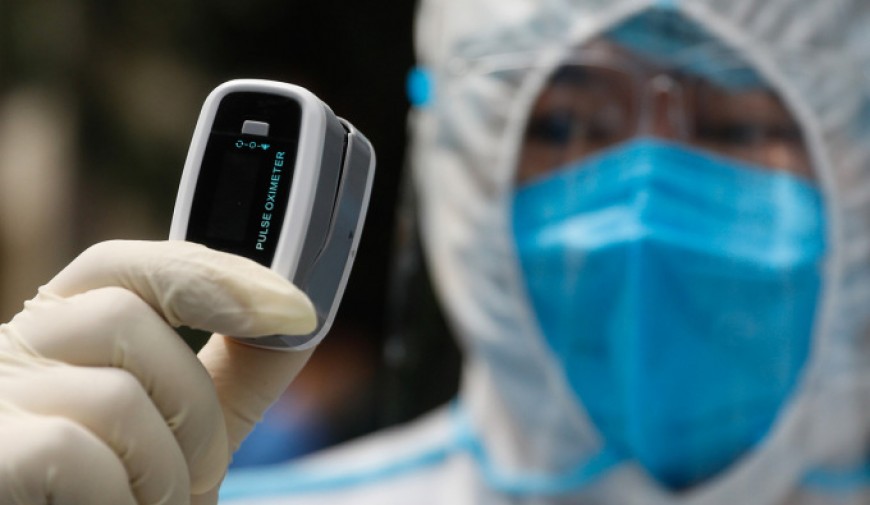 Máy đo SpO2 tác dụng gì với F0 điều trị tại nhà ? chỉ số SpO2 bao nhiêu cần gọi cấp cứu ngay?