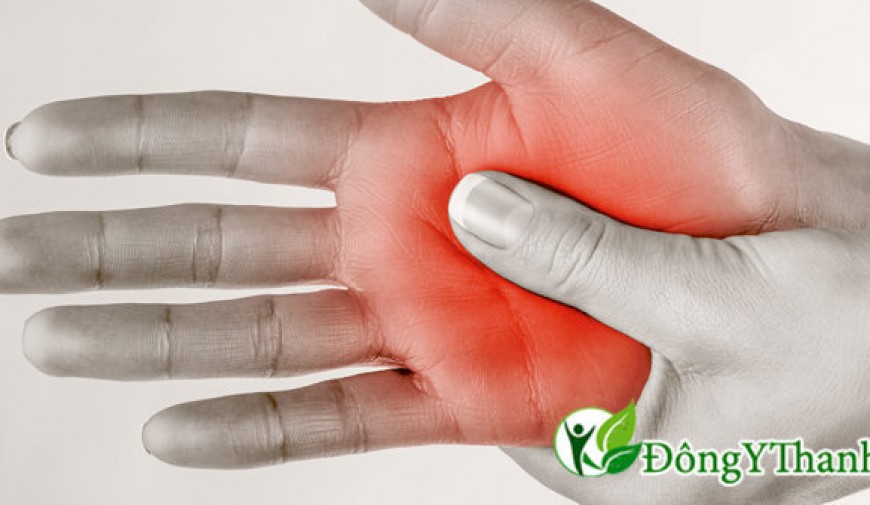 Nguyên nhân và cách điều trị đau cổ tay sau khi sinh